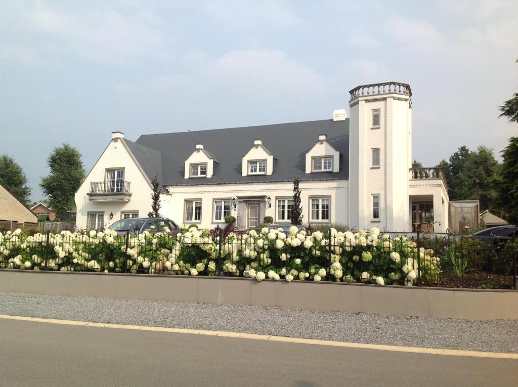 B&B Villa Reynaert Opoeteren Dış mekan fotoğraf